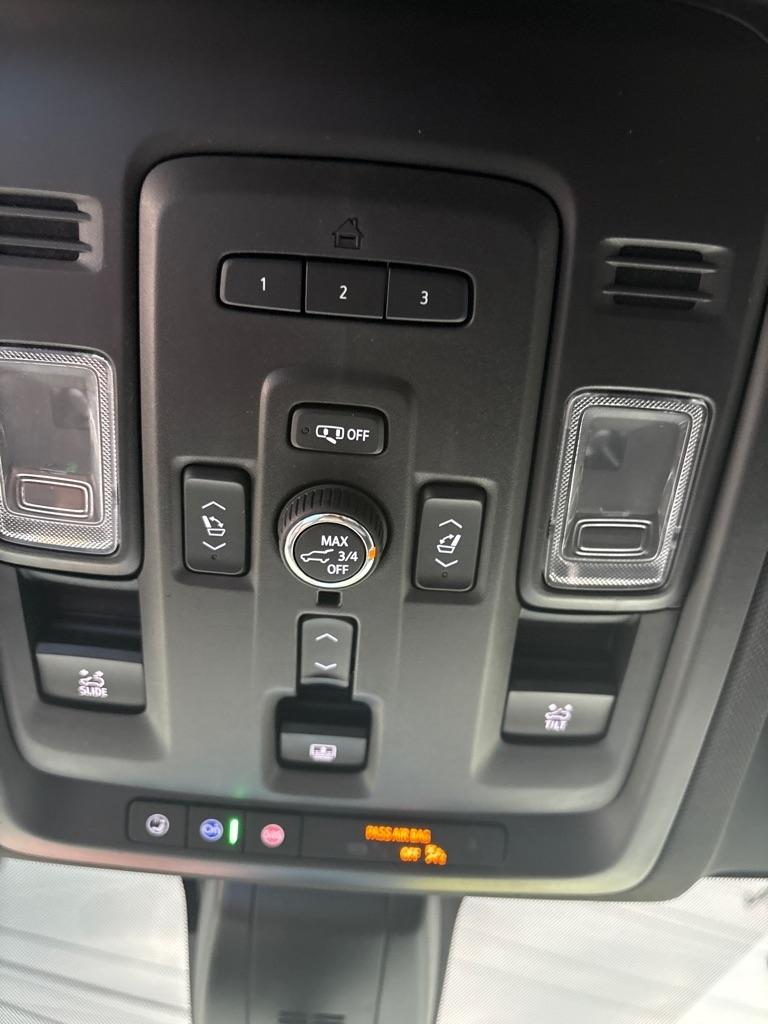 GMC Yukon 4WD 4dr SLT 2021