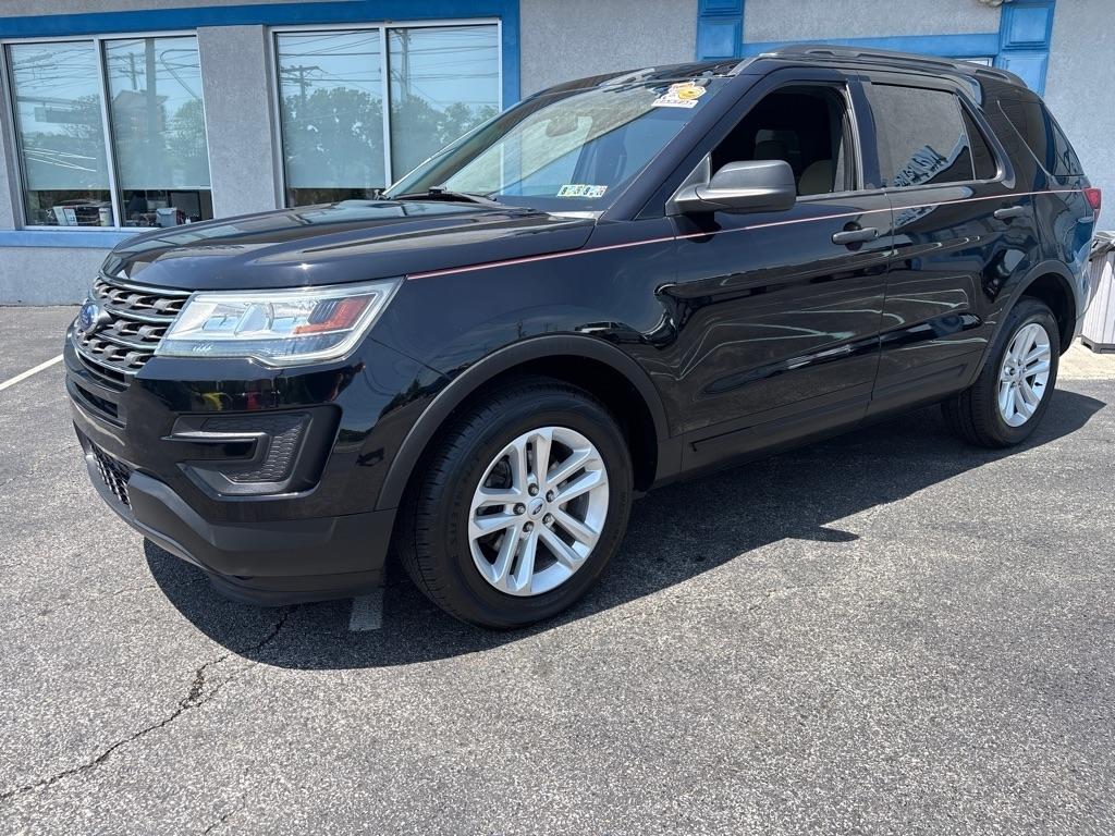 Ford Explorer Base 4WD 2017