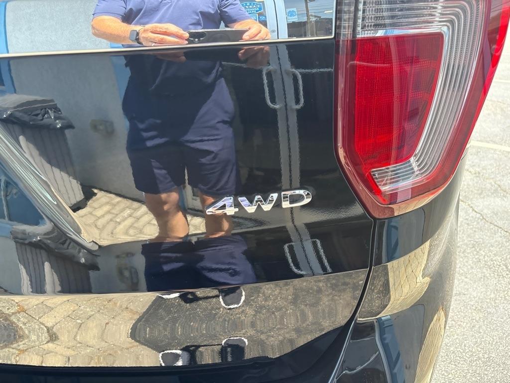 Ford Explorer Base 4WD 2017