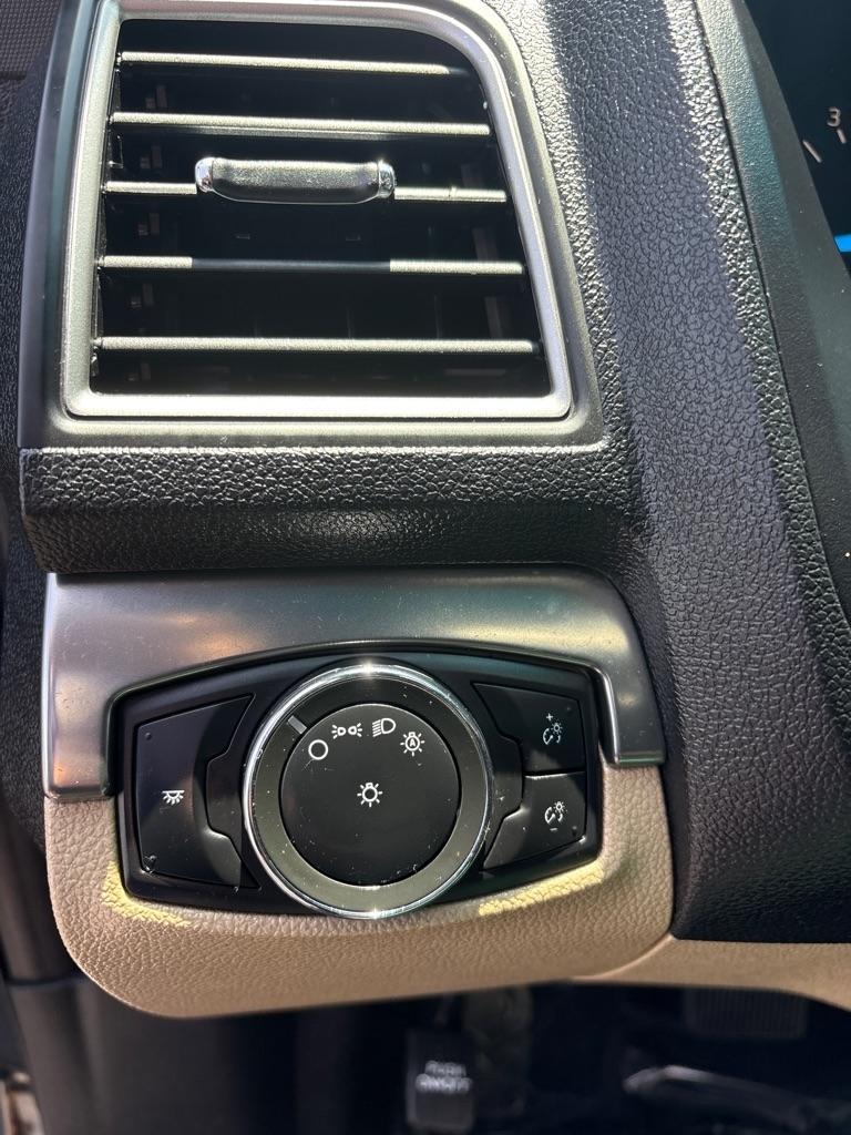 Ford Explorer Base 4WD 2017