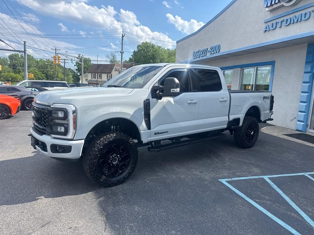 Ford Super Duty F-250 SRW Lariat 4WD SuperCab 6.75' Box 2025