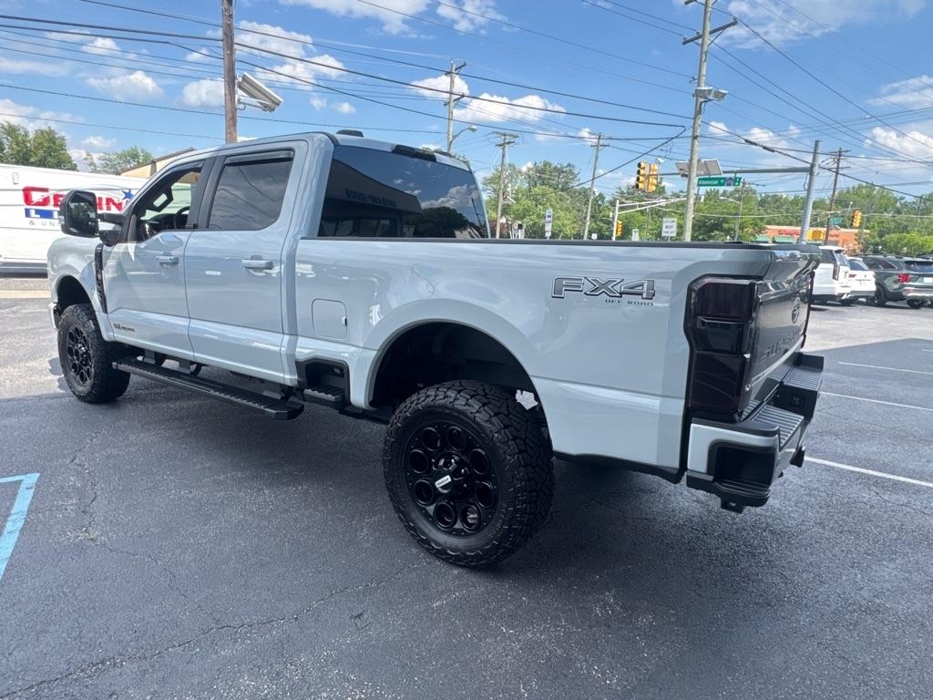 Ford Super Duty F-250 SRW Lariat 4WD SuperCab 6.75' Box 2025