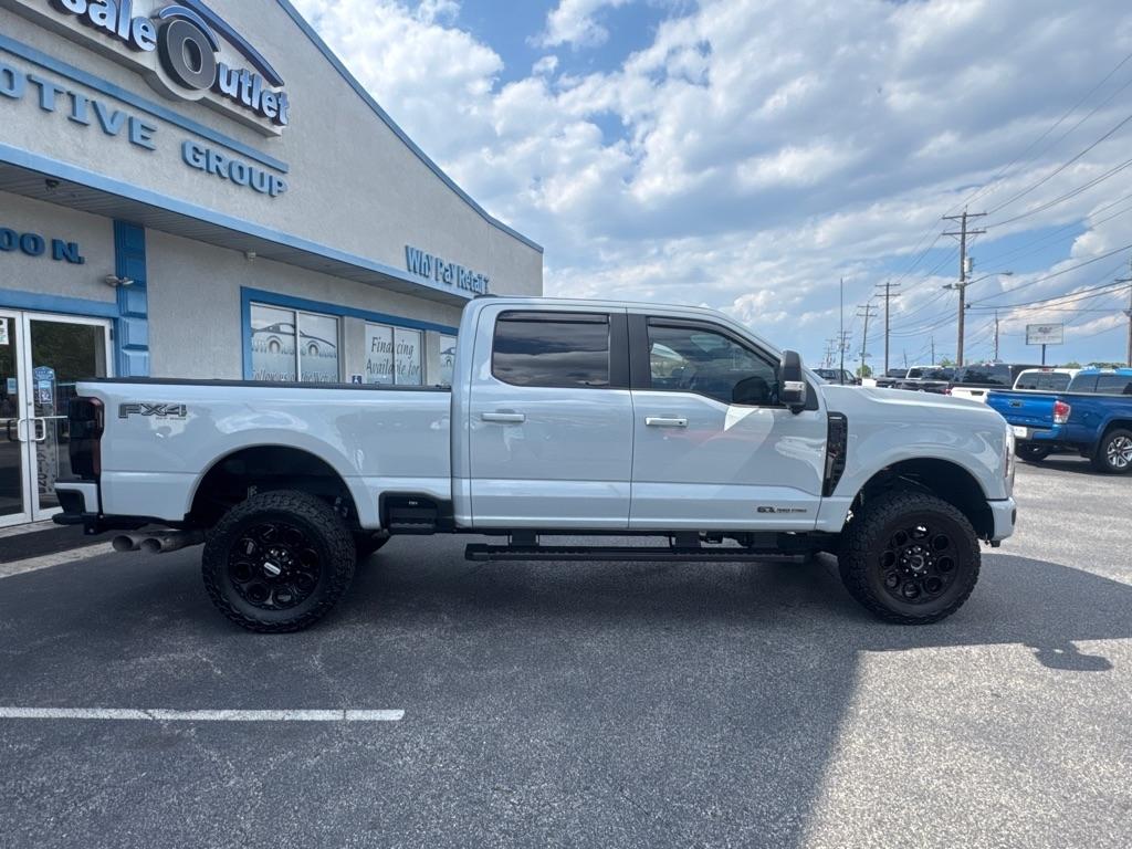 Ford Super Duty F-250 SRW Lariat 4WD SuperCab 6.75' Box 2025