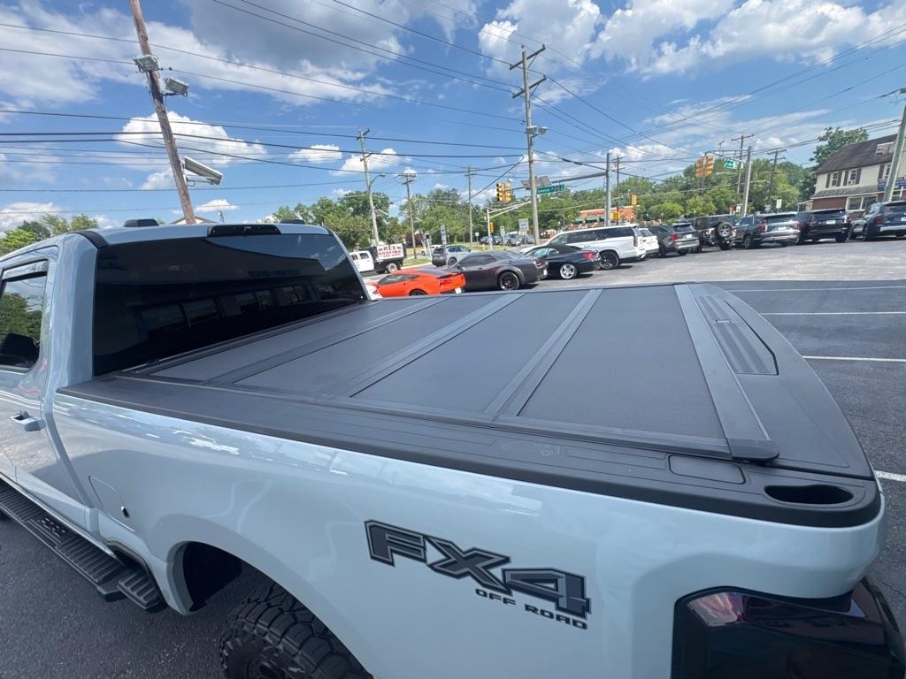 Ford Super Duty F-250 SRW Lariat 4WD SuperCab 6.75' Box 2025