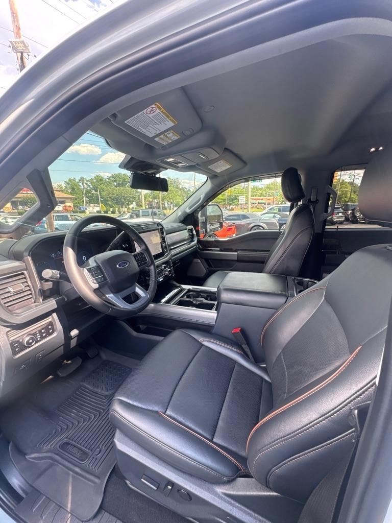 Ford Super Duty F-250 SRW Lariat 4WD SuperCab 6.75' Box 2025