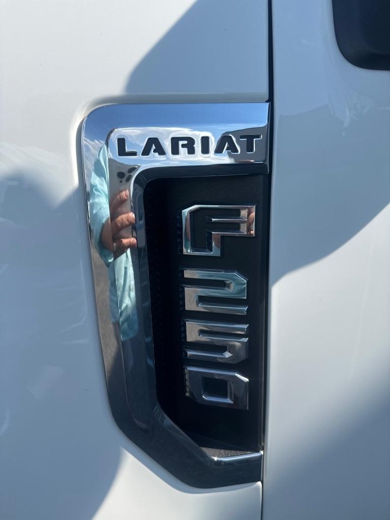 Ford Super Duty F-250 SRW King Ranch 4WD Crew Cab 8' Box 2022