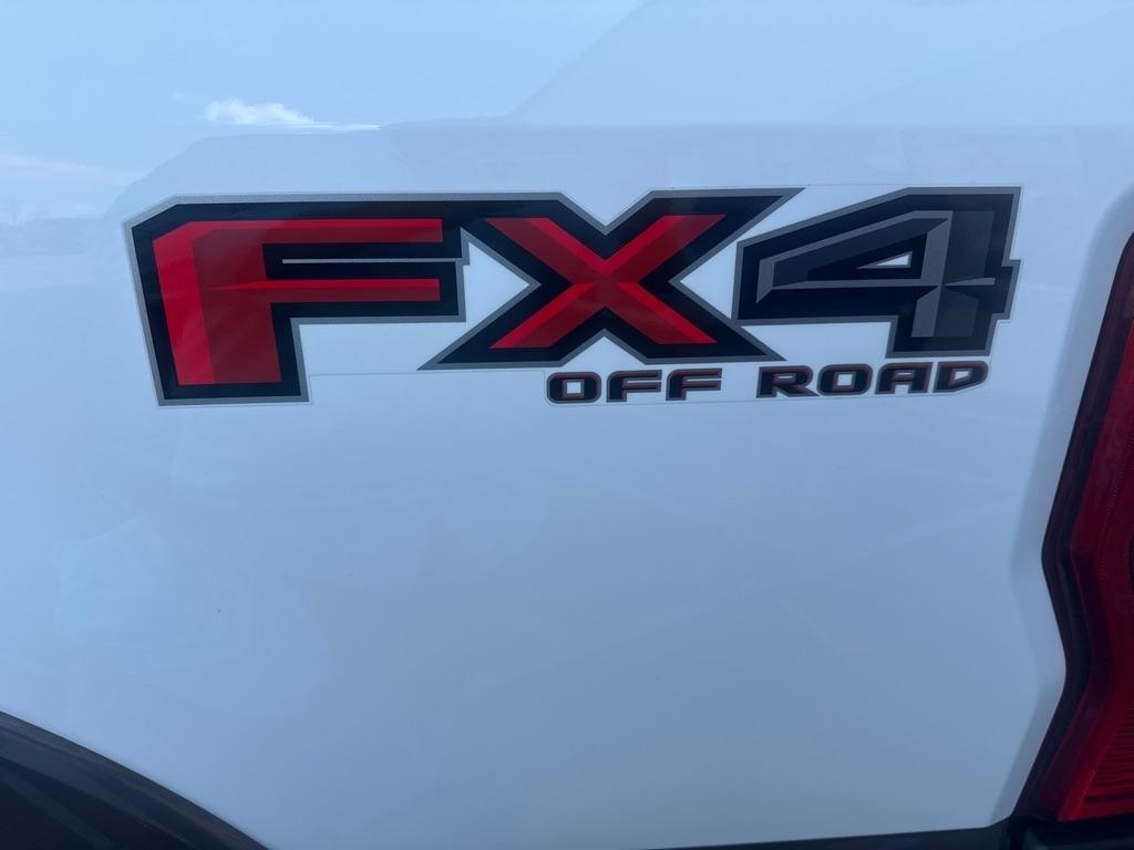 Ford Super Duty F-250 SRW King Ranch 4WD Crew Cab 8' Box 2022