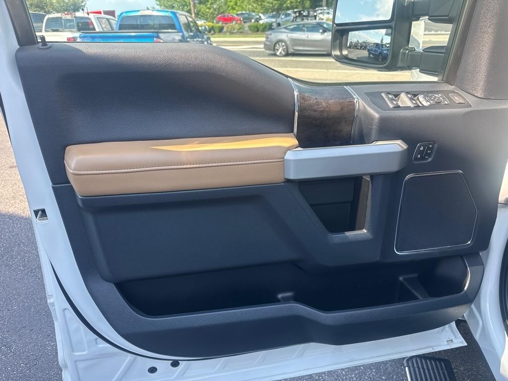 Ford Super Duty F-250 SRW King Ranch 4WD Crew Cab 8' Box 2022