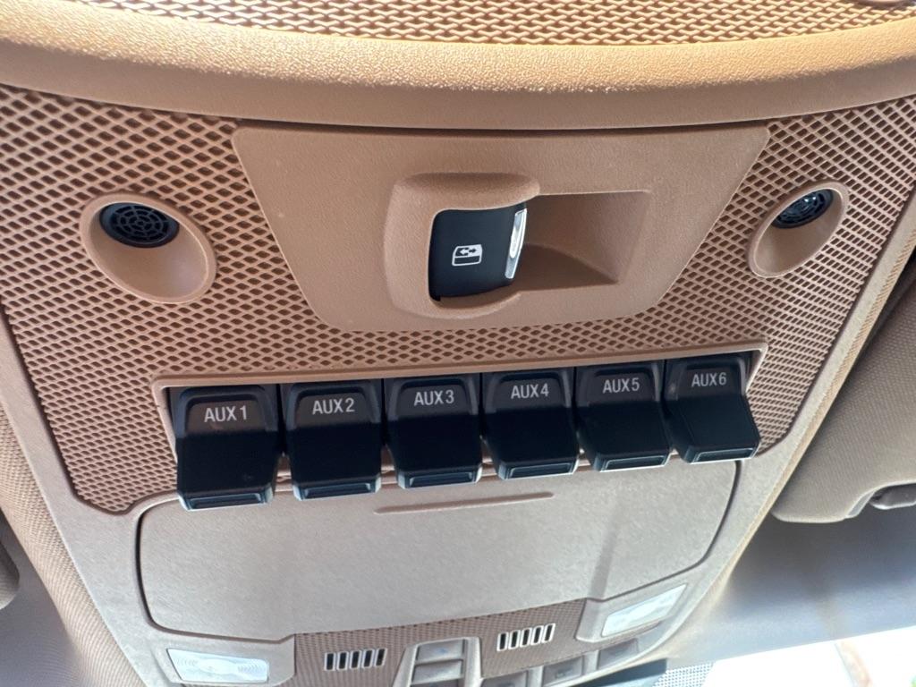 Ford Super Duty F-250 SRW King Ranch 4WD Crew Cab 8' Box 2022