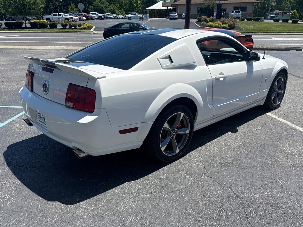 Ford Mustang 2dr Cpe GT Deluxe 2008