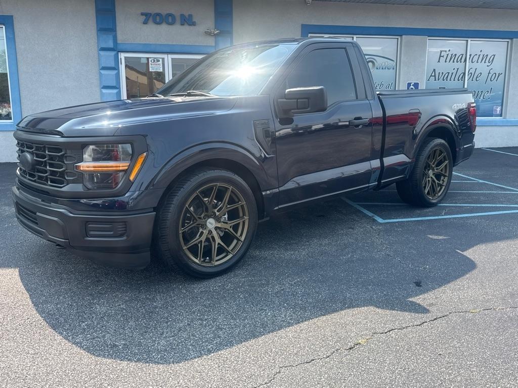 Ford F-150 XL 4WD Reg Cab 8' Box 2024