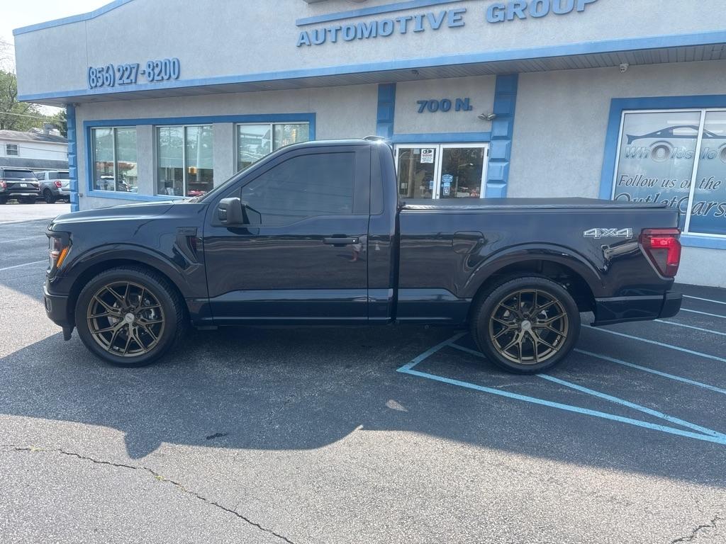 Ford F-150 XL 4WD Reg Cab 8' Box 2024