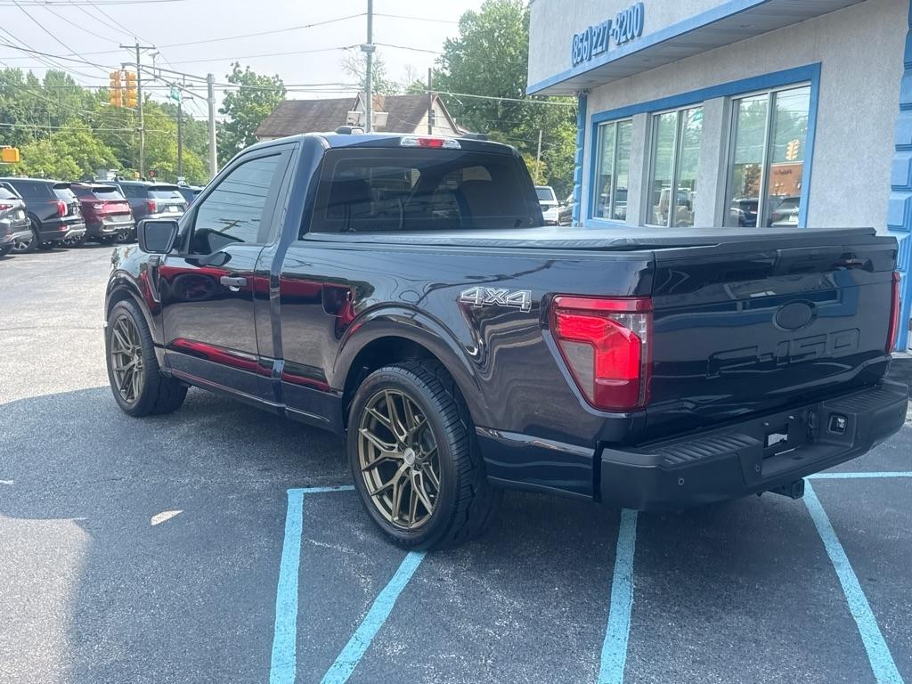 Ford F-150 XL 4WD Reg Cab 8' Box 2024