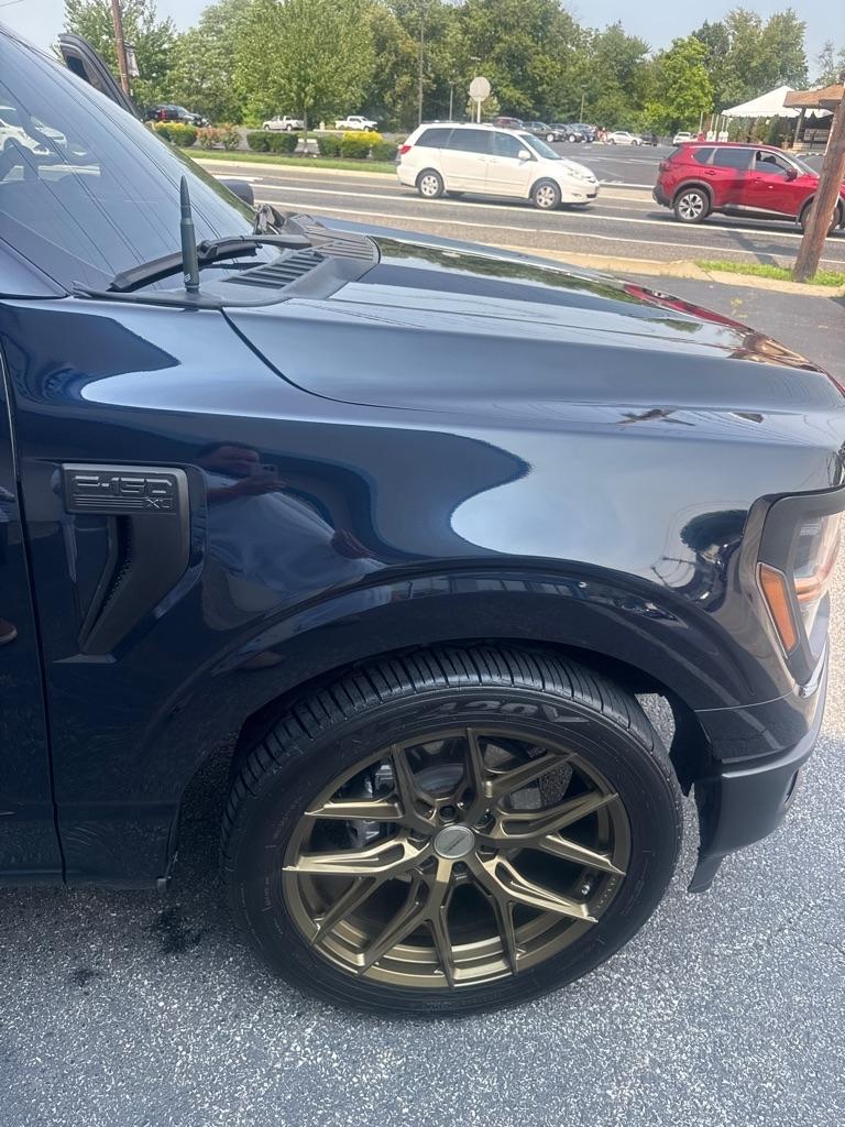 Ford F-150 XL 4WD Reg Cab 8' Box 2024