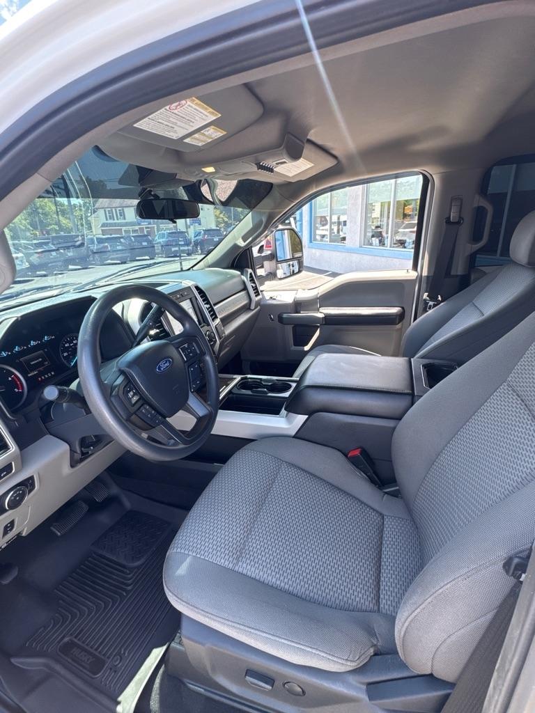Ford Super Duty F-250 SRW King Ranch 4WD Crew Cab 8' Box 2022