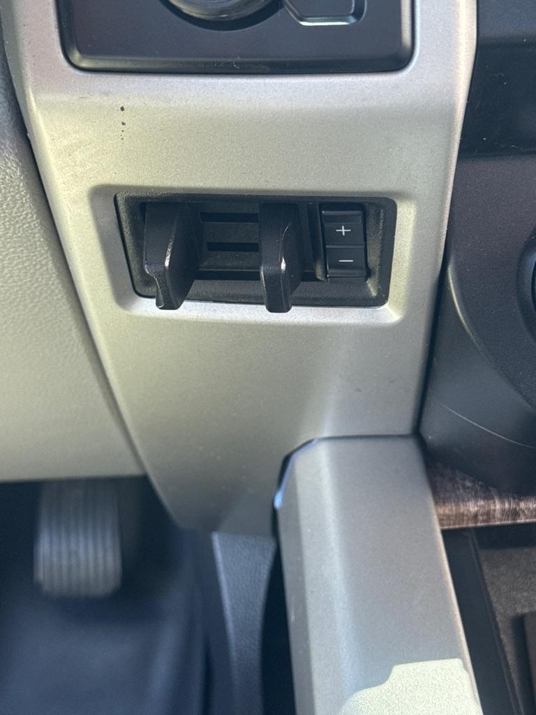 Ford Super Duty F-250 SRW King Ranch 4WD Crew Cab 8' Box 2022