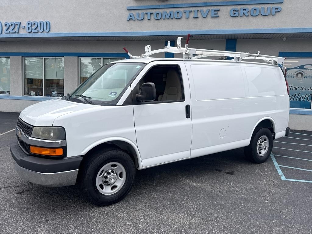 Chevrolet Express Cargo Van RWD 2500 135" 2015