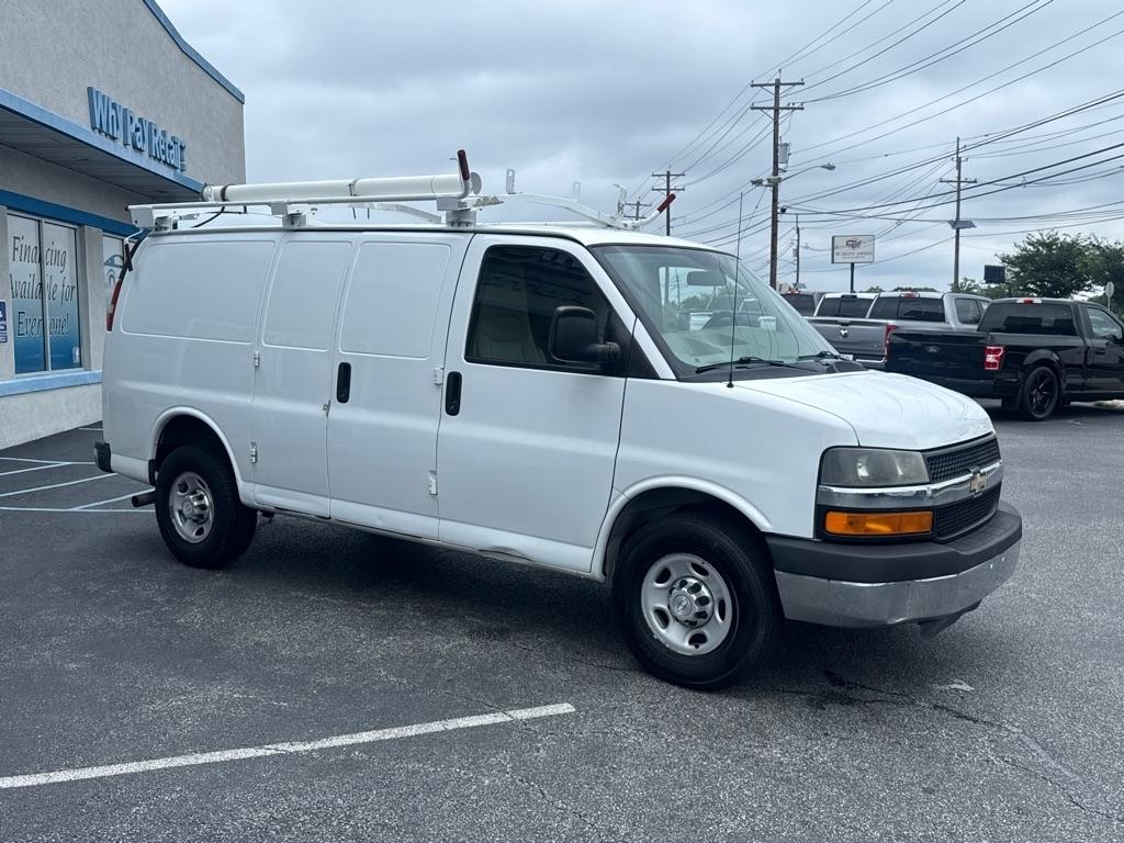 Chevrolet Express Cargo Van RWD 2500 135" 2015
