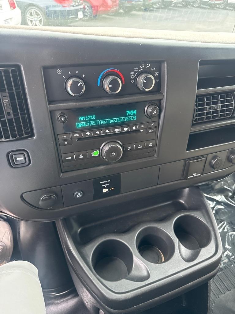 Chevrolet Express Cargo Van RWD 2500 135" 2015