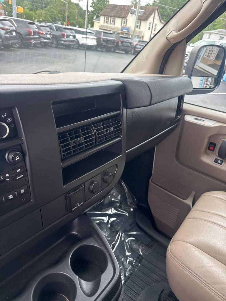 Chevrolet Express Cargo Van RWD 2500 135" 2015