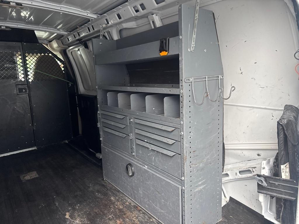 Chevrolet Express Cargo Van RWD 2500 135" 2015