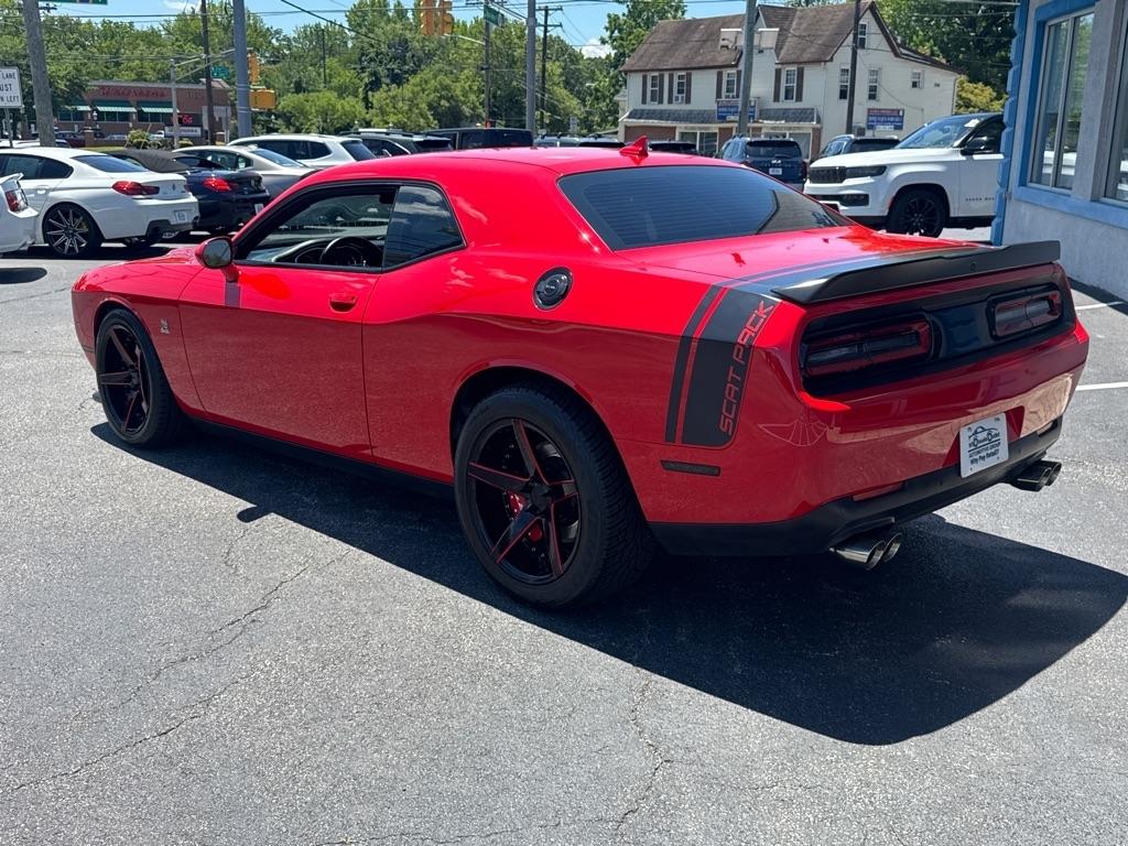 Dodge Challenger 2dr Cpe R/T Scat Pack 2016
