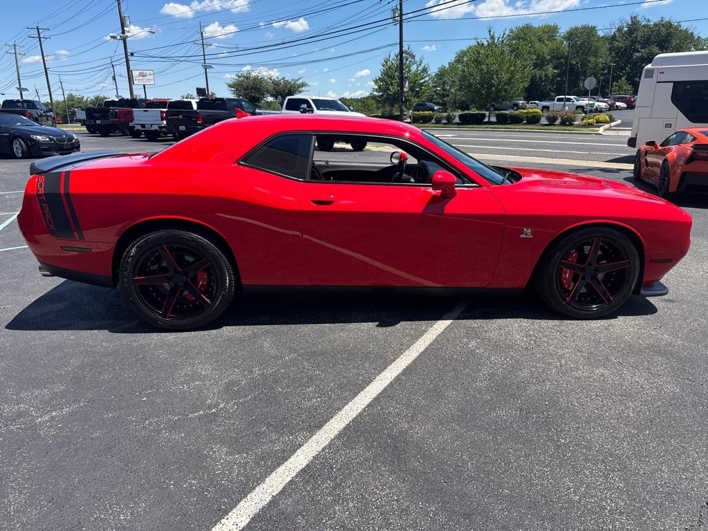 Dodge Challenger 2dr Cpe R/T Scat Pack 2016