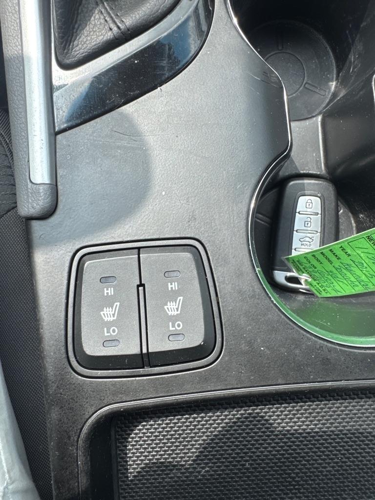 Hyundai Sonata Hybrid 4dr Sdn 2015