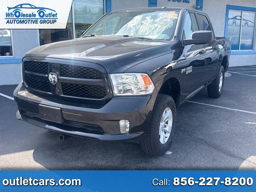 RAM 1500 Express 4x4 Crew Cab 5'7" Box 2017