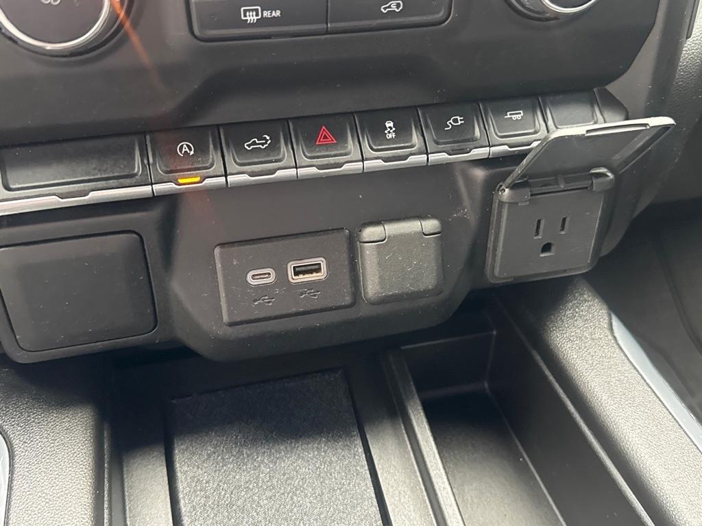 Chevrolet Silverado 1500 LTD 2WD Crew Cab 147" Custom 2022