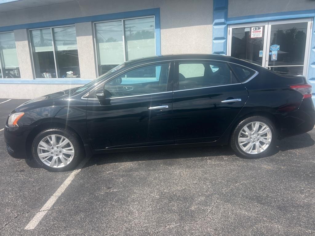Nissan Sentra 4dr Sdn I4 CVT SL 2015