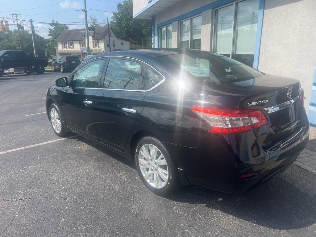 Nissan Sentra 4dr Sdn I4 CVT SL 2015