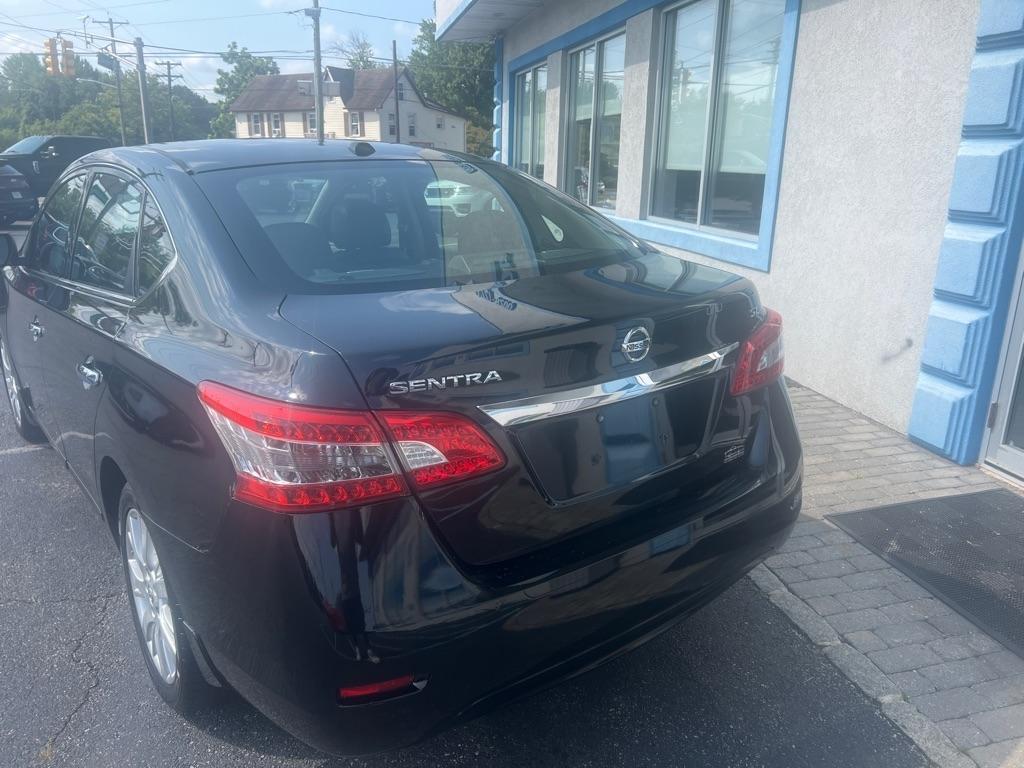 Nissan Sentra 4dr Sdn I4 CVT SL 2015