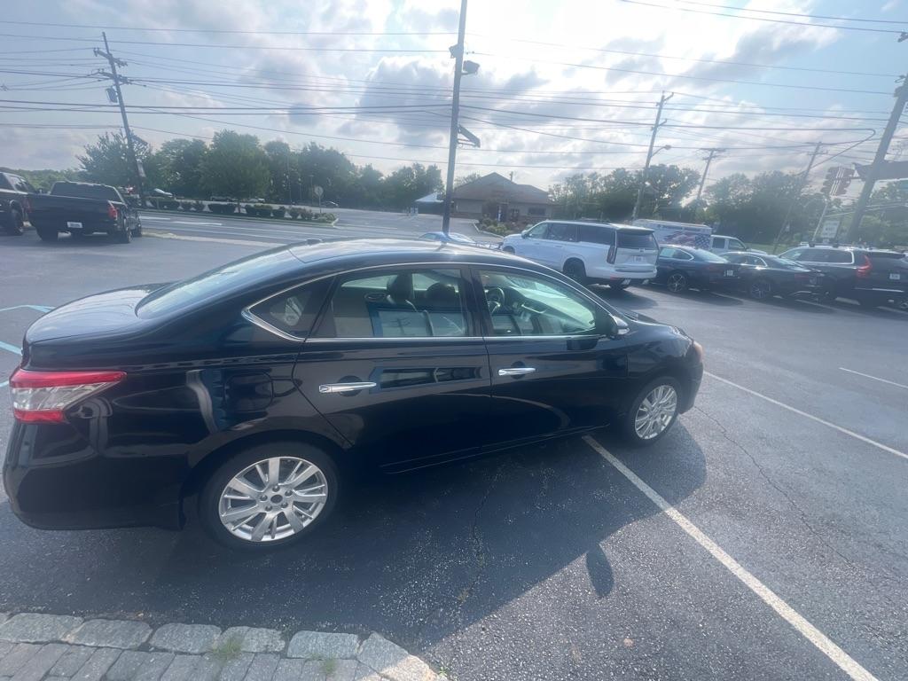 Nissan Sentra 4dr Sdn I4 CVT SL 2015