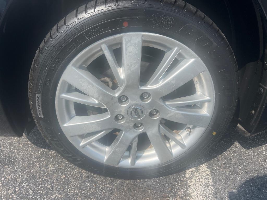 Nissan Sentra 4dr Sdn I4 CVT SL 2015