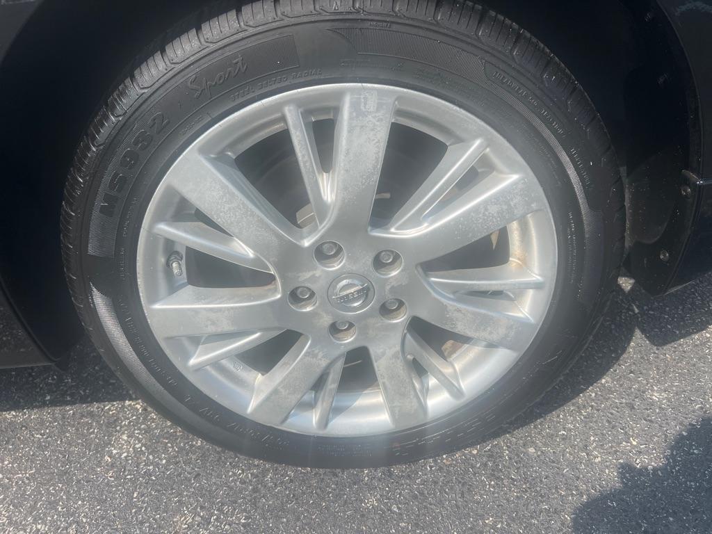 Nissan Sentra 4dr Sdn I4 CVT SL 2015