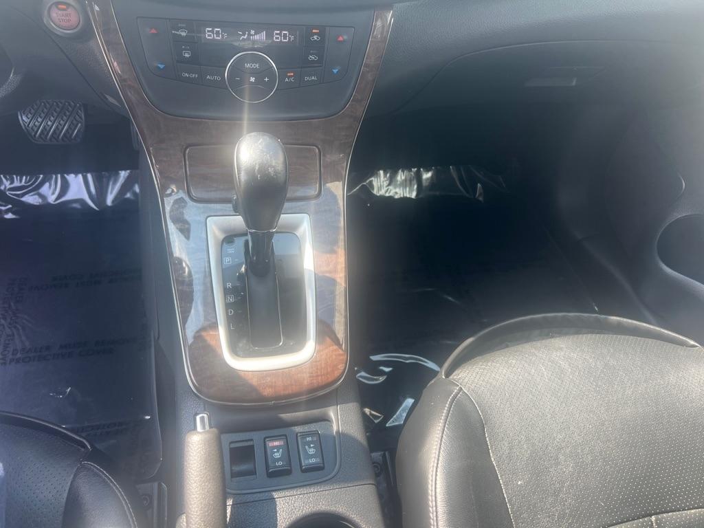 Nissan Sentra 4dr Sdn I4 CVT SL 2015