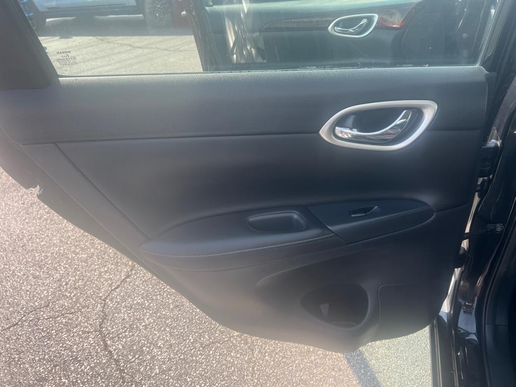 Nissan Sentra 4dr Sdn I4 CVT SL 2015