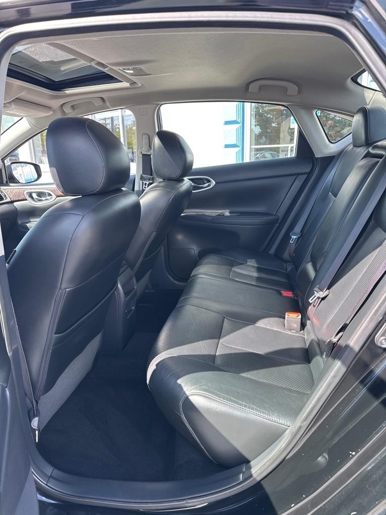 Nissan Sentra 4dr Sdn I4 CVT SL 2015