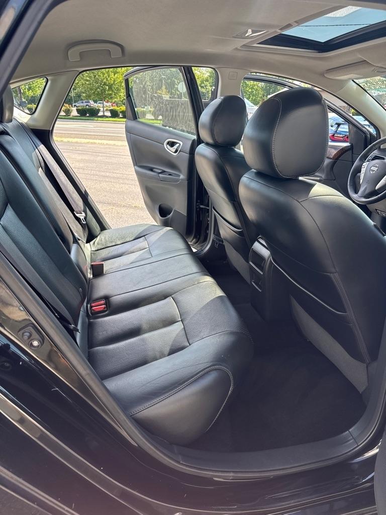Nissan Sentra 4dr Sdn I4 CVT SL 2015