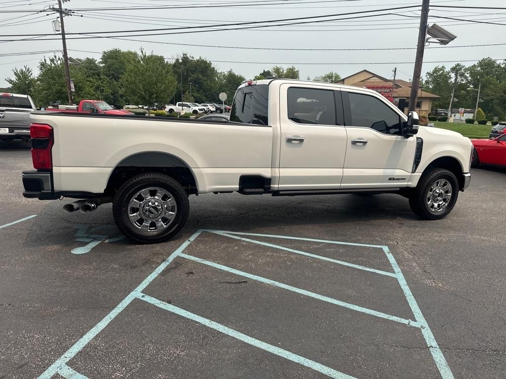 Ford Super Duty F-350 SRW Lariat 4WD Crew Cab 8' Box 2026