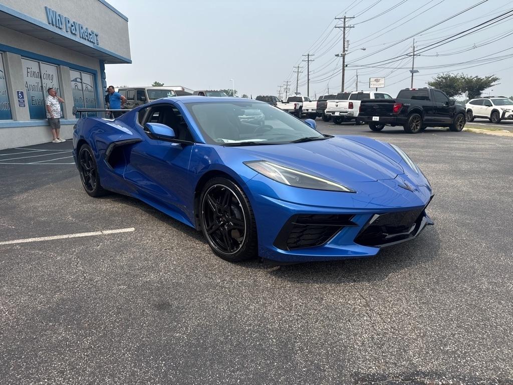 Chevrolet Corvette 2dr Stingray Cpe w/2LT 2021