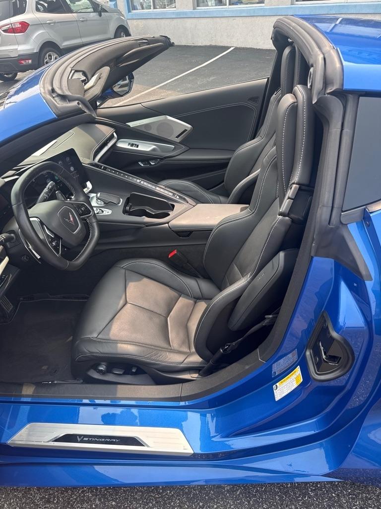 Chevrolet Corvette 2dr Stingray Cpe w/2LT 2021