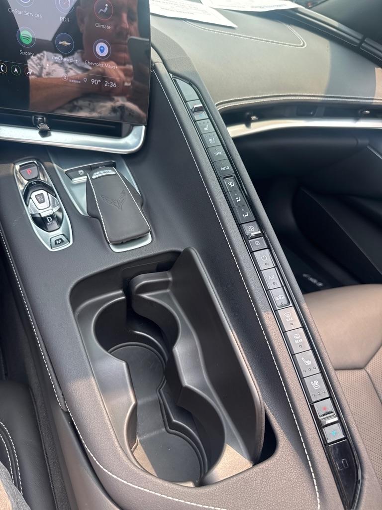 Chevrolet Corvette 2dr Stingray Cpe w/2LT 2021
