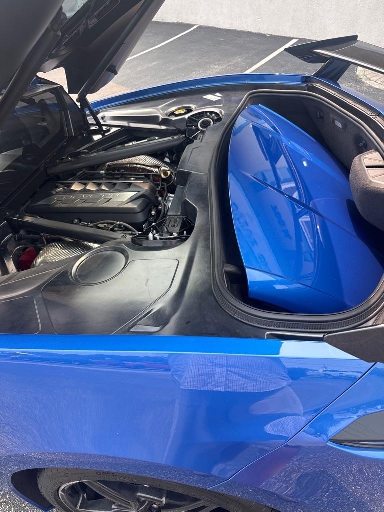 Chevrolet Corvette 2dr Stingray Cpe w/2LT 2021