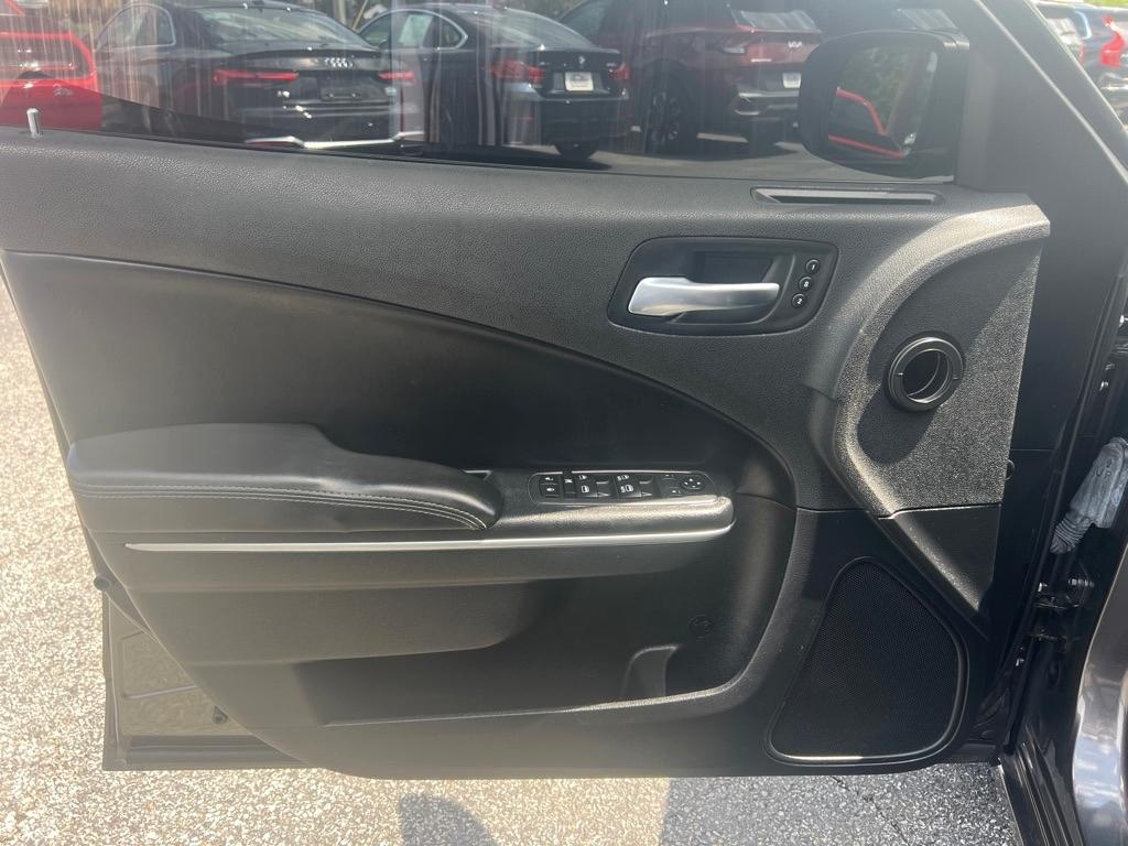 Dodge Charger SXT RWD 2021