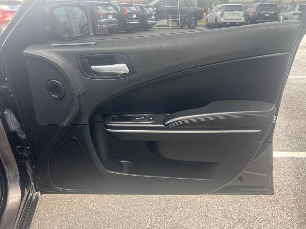 Dodge Charger SXT RWD 2021