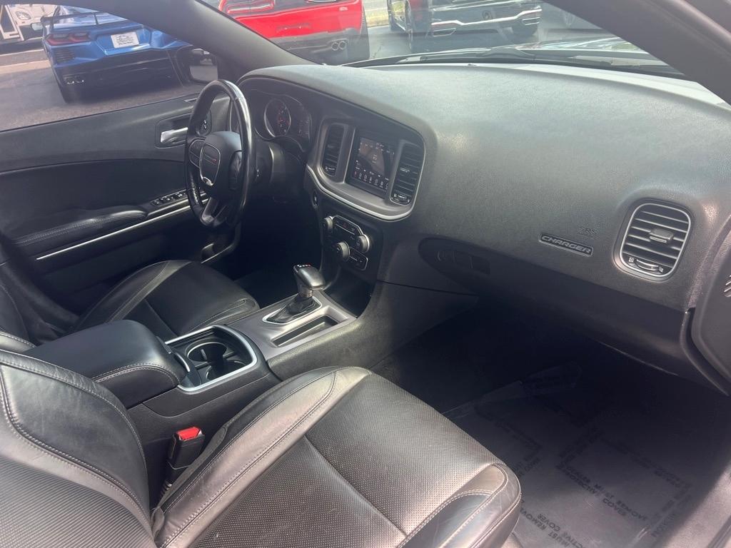Dodge Charger SXT RWD 2021