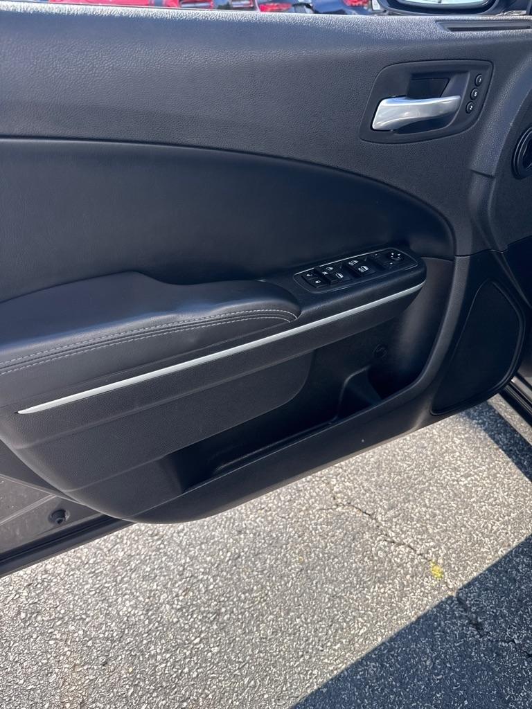 Dodge Charger SXT RWD 2021