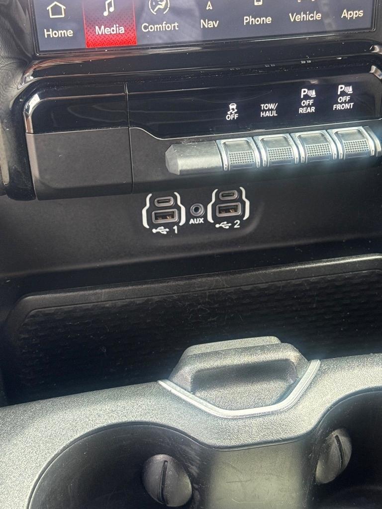 RAM 1500 Rebel 4x4 Crew Cab 5'7" Box 2023